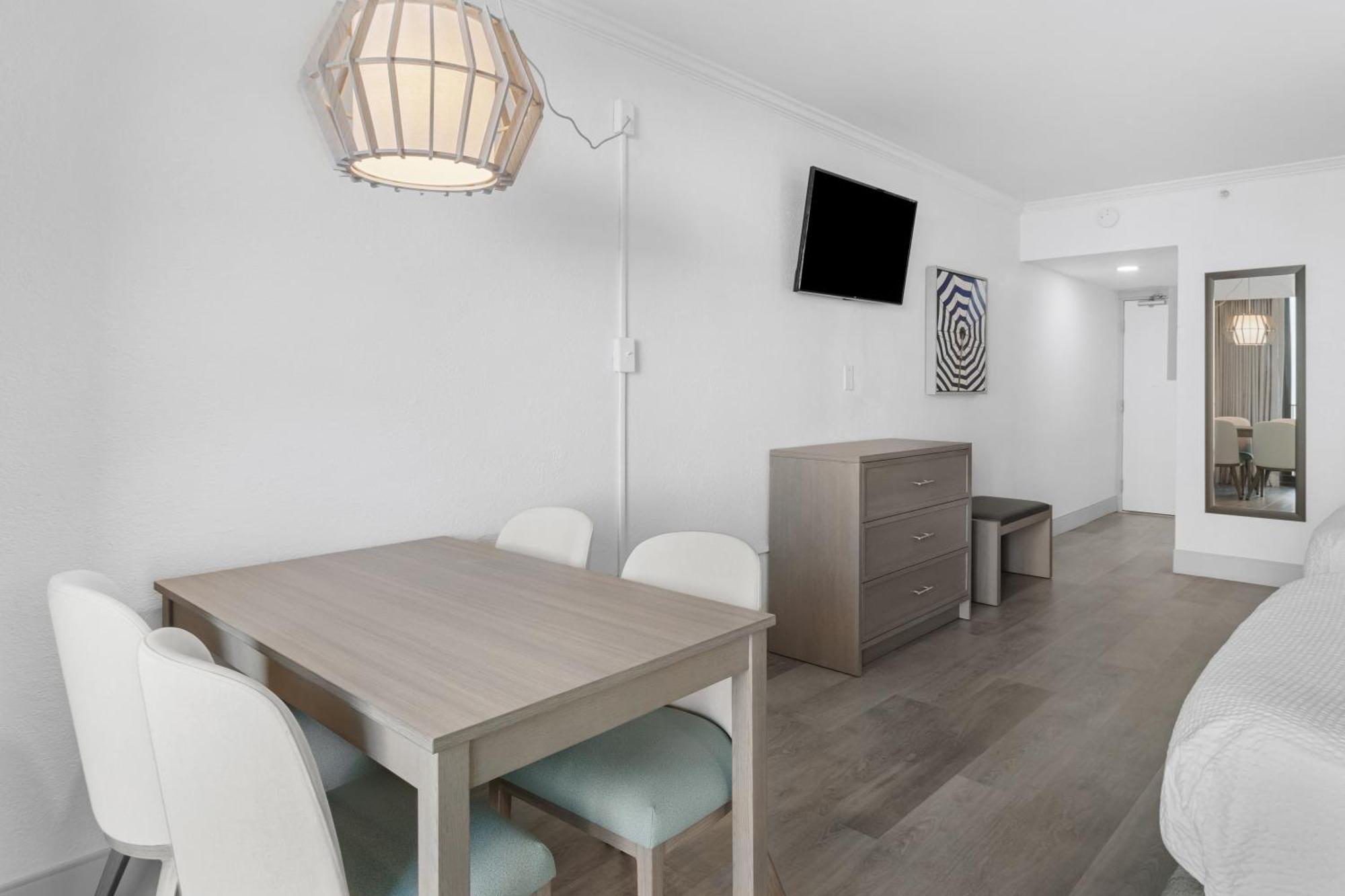 מלון מירטל ביץ' Compass Cove מראה חיצוני תמונה
